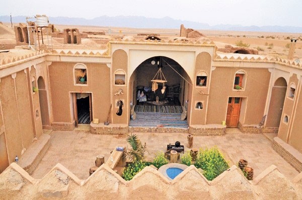 طراحی اقامتگاه بومگردی