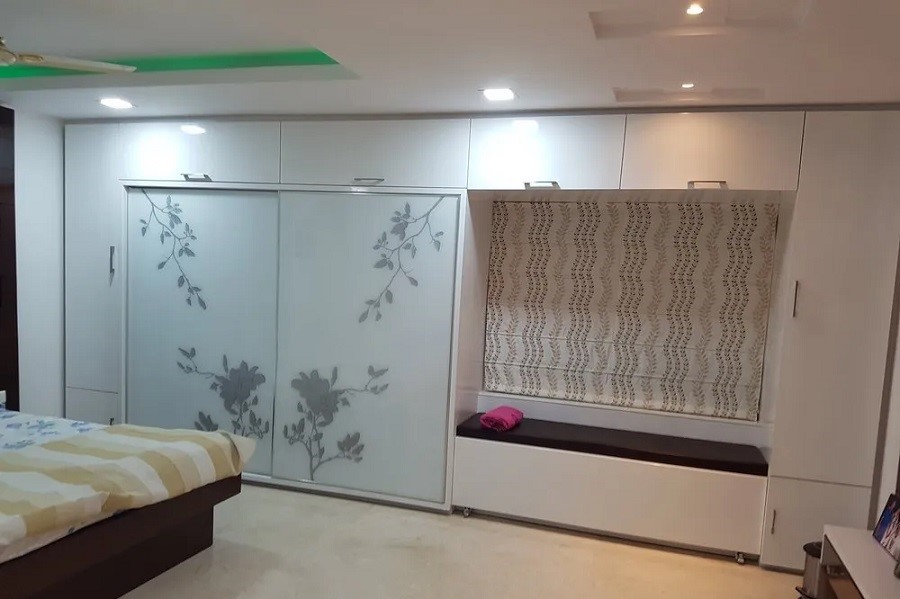 کمد دیواری ریلی