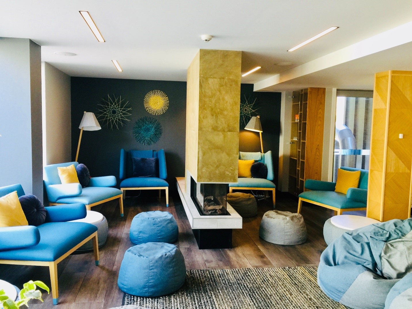 دکوراسیون رنگی