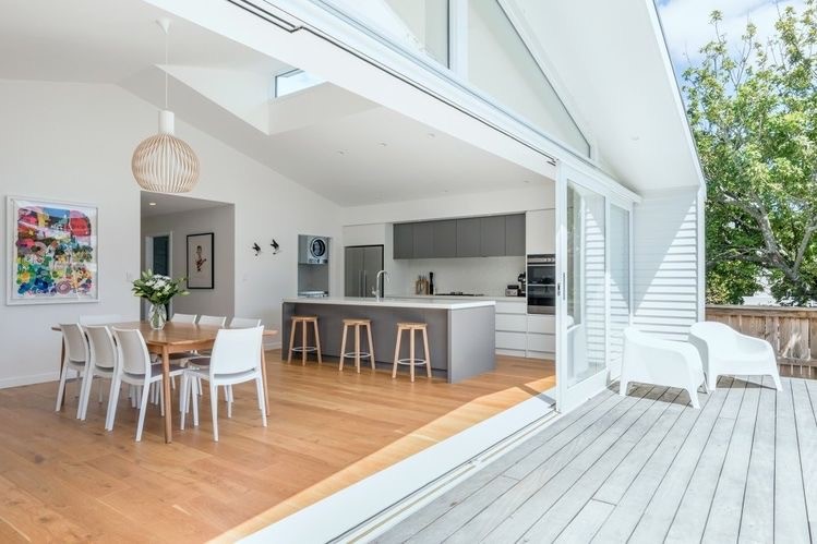 مراحل بازسازی ویلا